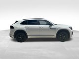 New 2026 Volkswagen Atlas Cross Sport SEL R-Line image 3