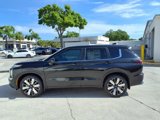 New 2025 Mitsubishi Outlander SE image 2