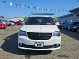 Used 2016 Dodge Grand Caravan SXT w/ UConnect Hands-Free Group image 2