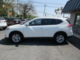 Used 2016 Nissan Rogue SV w/ SV Premium Package image 5