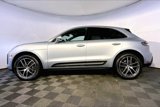 Certified 2025 Porsche Macan image 2