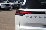 New 2025 Nissan Pathfinder Platinum image 4