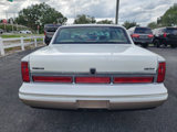 Used 1997 Lincoln Town Car Signature image 4
