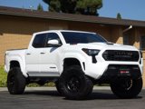 Used 2025 Toyota Tacoma TRD Sport image 5