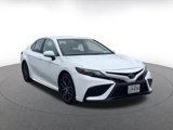 Used 2024 Toyota Camry SE image 3