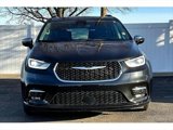 Certified 2023 Chrysler Pacifica Limited image 4