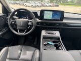 New 2025 Lincoln Aviator AWD w/ Equipment Group 101A image 5