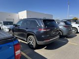 Used 2024 Jeep Grand Cherokee Limited image 4