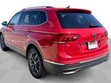 Certified 2022 Volkswagen Tiguan SE image 6