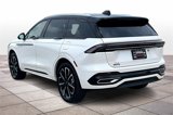New 2025 Lincoln Nautilus Reserve image 3