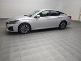 Used 2023 Nissan Altima 2.5 SV image 2