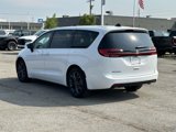 New 2026 Chrysler Pacifica Select image 5