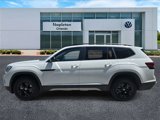 New 2025 Volkswagen Atlas Peak Edition SE image 3