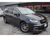 Used 2021 Chrysler Pacifica Touring image 2