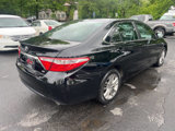 Used 2017 Toyota Camry SE image 5