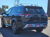 New 2025 Nissan Pathfinder Platinum image 4