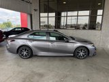 Used 2023 Toyota Camry SE image 3