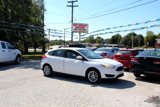 Used 2015 Ford Focus SE image 2