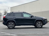 Used 2017 Jeep Cherokee Trailhawk image 6