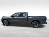 New 2025 Nissan Frontier SL image 3