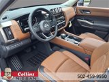 New 2025 Nissan Pathfinder Platinum image 4