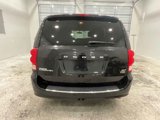 Used 2016 Dodge Grand Caravan SXT image 4