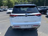 New 2025 Nissan Pathfinder Platinum image 4