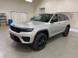 New 2025 Jeep Grand Cherokee Altitude image 4
