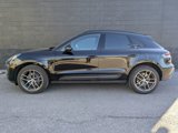 Certified 2024 Porsche Macan image 2