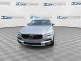Used 2018 Volvo V90 T5 Cross Country w/ Convenience Package image 3