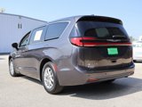 Used 2023 Chrysler Pacifica Touring-L image 3