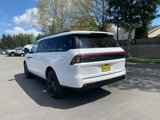 New 2025 Lincoln Navigator L Reserve image 3