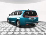 New 2025 Chrysler Pacifica Select image 5