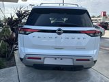 New 2025 Nissan Pathfinder Platinum image 4