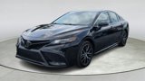 Used 2022 Toyota Camry SE image 3