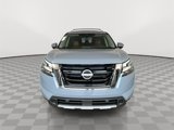 New 2025 Nissan Pathfinder Platinum image 3
