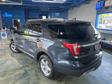 Used 2017 Ford Explorer XLT image 5