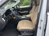 New 2025 Audi Q7 3.0T Prestige image 4