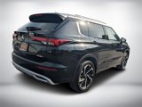 New 2025 Mitsubishi Outlander SEL image 3