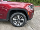 Used 2023 Jeep Grand Cherokee 4WD 4xe image 2