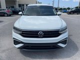 Certified 2024 Volkswagen Tiguan SE image 3