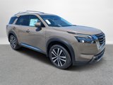 New 2025 Nissan Pathfinder Platinum image 2