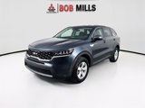 Used 2022 Kia Sorento LX image 3