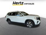 Used 2024 Volkswagen Atlas SE image 2