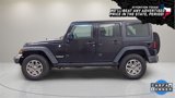 Used 2015 Jeep Wrangler Unlimited Rubicon w/ Max Tow Package image 4