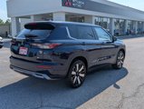 New 2025 Mitsubishi Outlander SE image 3