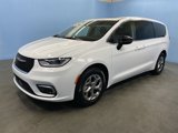 Certified 2024 Chrysler Pacifica Limited w/ Trailer Tow Group image 3