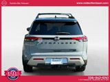 New 2025 Nissan Pathfinder Platinum w/ Black Appearance Package image 5
