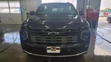 Used 2025 Chevrolet Suburban High Country image 2