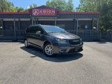 Used 2022 Chrysler Pacifica Touring-L image 2